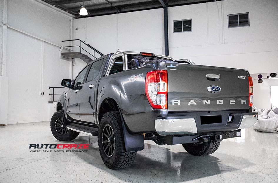 FORD RANGER HEIST SATIN BLACK